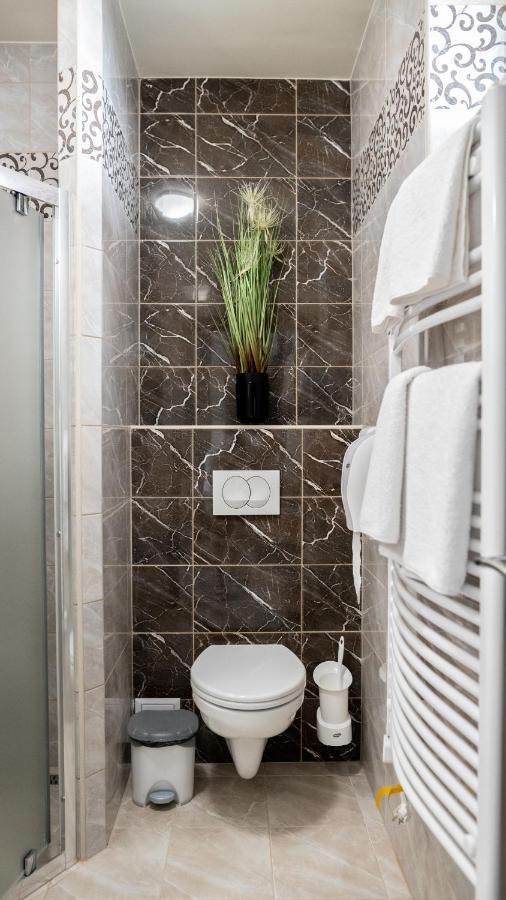 Fonix Apartman Lenti Exterior foto